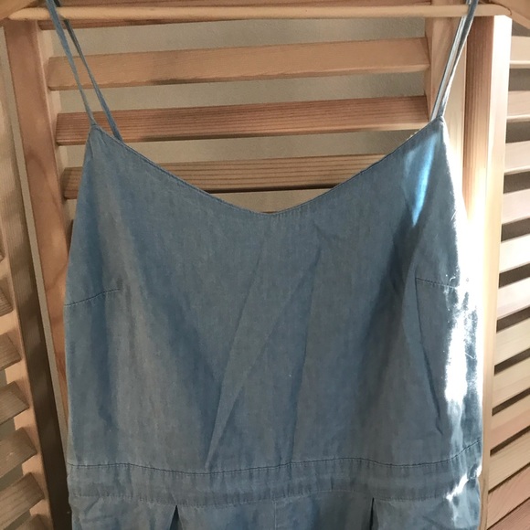 Wide leg Jumpsuit - Picture 2 of 4